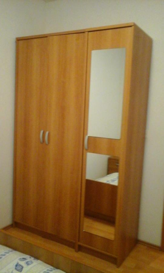 Apartmani Bozic-오미살즈 외부 사진